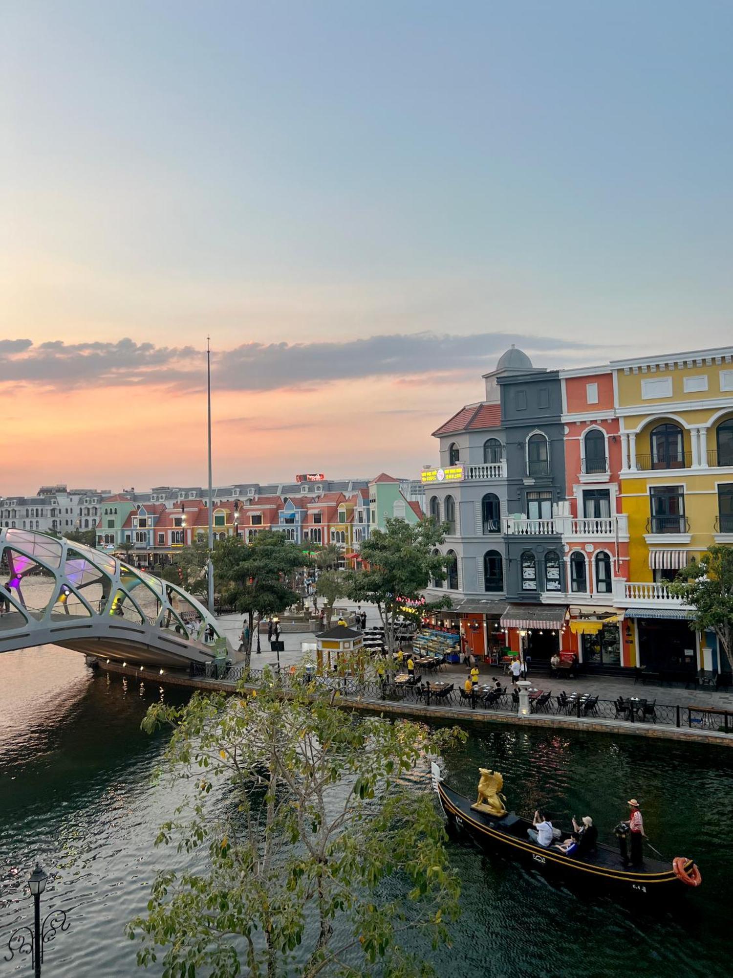 Legacy Hotel - Grand World Phú Quốc-sziget Kültér fotó